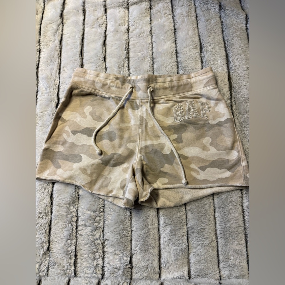 GAP Women's Beige Camo Drawstring Athletic Shorts